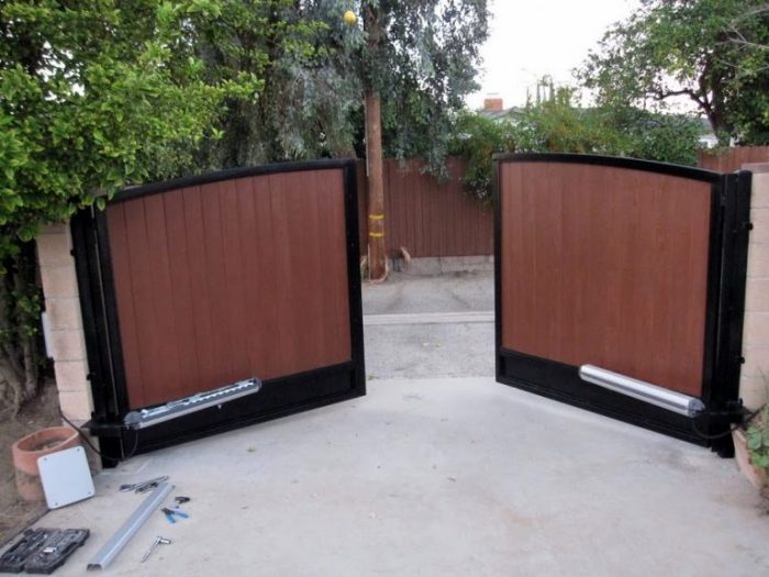 Best Automatic Driveway Gates — Randolph Indoor and Outdoor Design